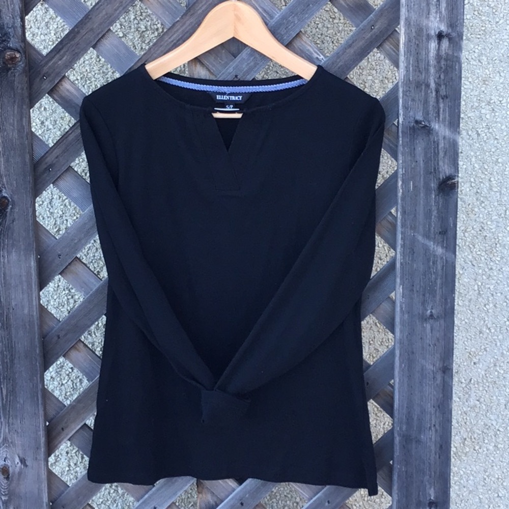Ellen Tracy black top with silver metal at neck